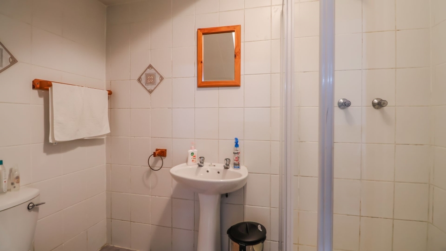 5 Bedroom Property for Sale in Dana Bay Western Cape